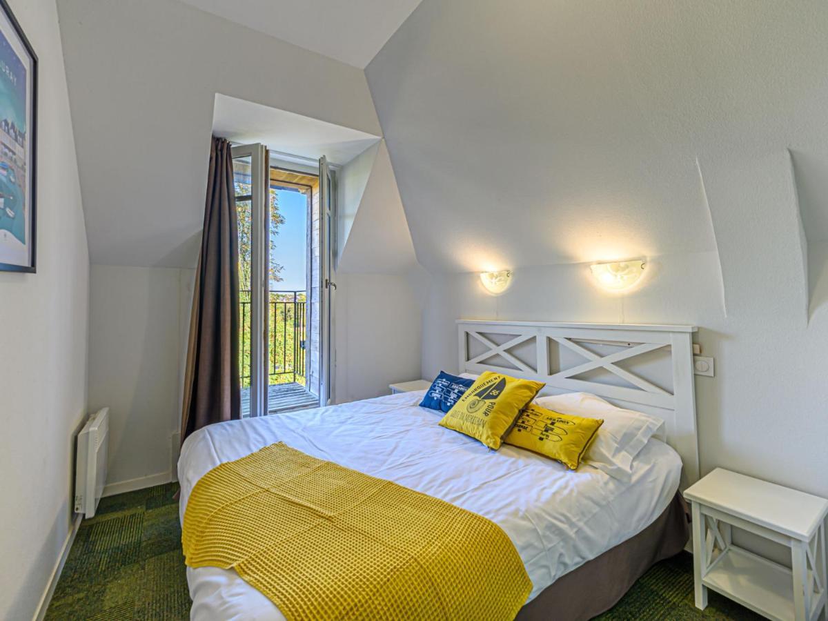 Apartment Chateau De Kergonano-2 By Interhome Baden Exterior photo